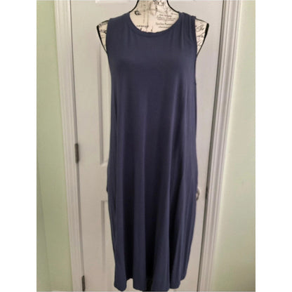 Time and Tru women’s Blue Midi Dress