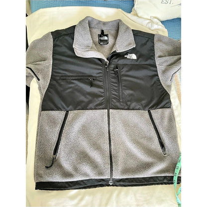 The North Face Retro Denali Jacket Gray & Black Medium