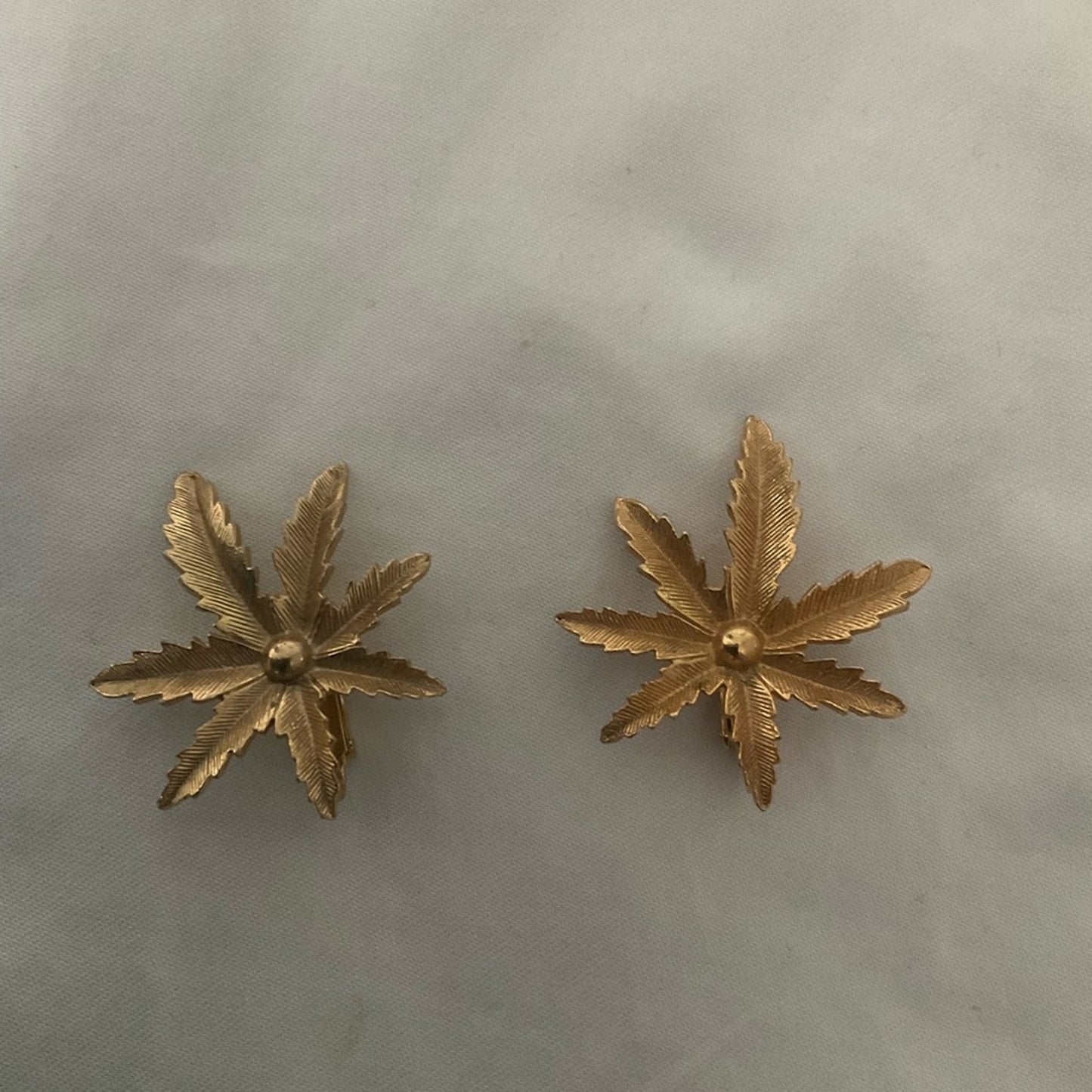 Sarah Coventry Gold Leaf Clip Earrings