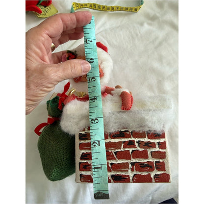 Annalee Christmas Mouse Santa going down chimney
