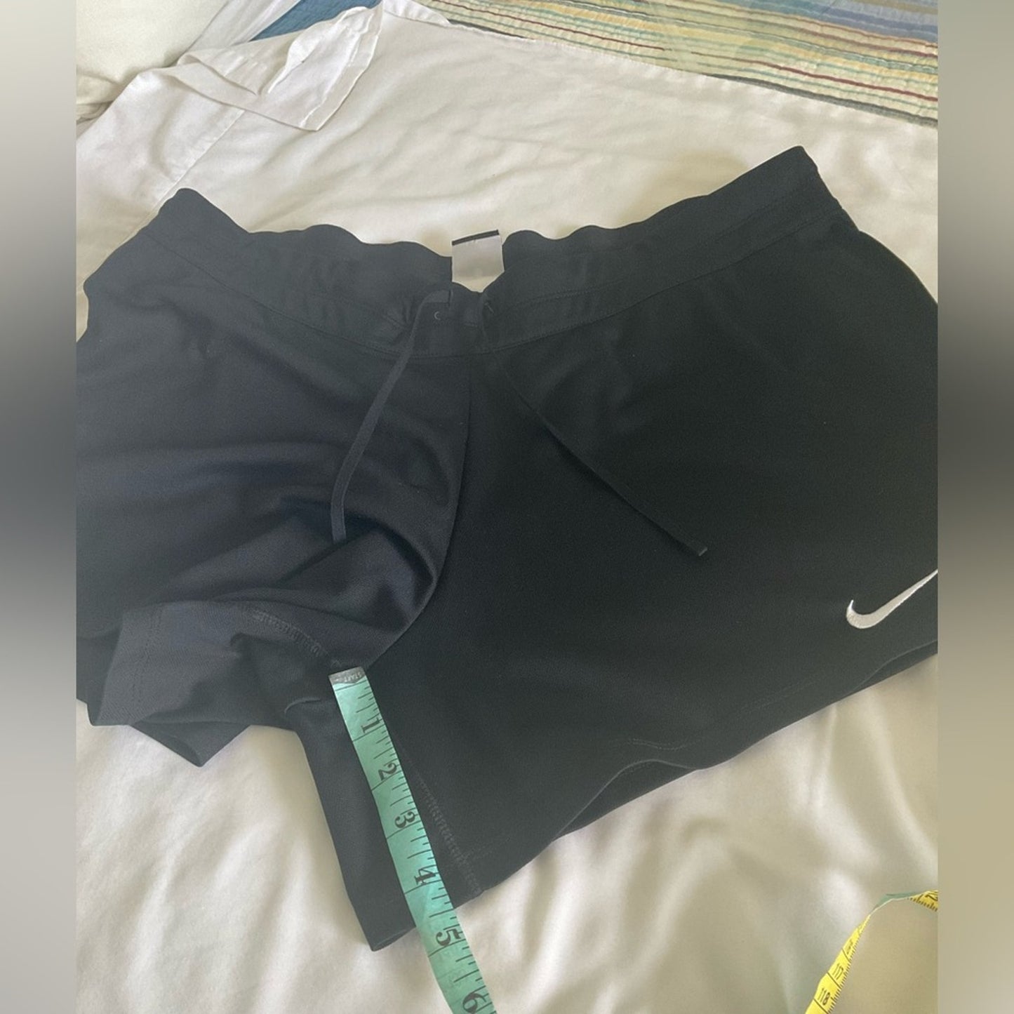 Nike Black Athletic Shorts Versatile Workout Essential