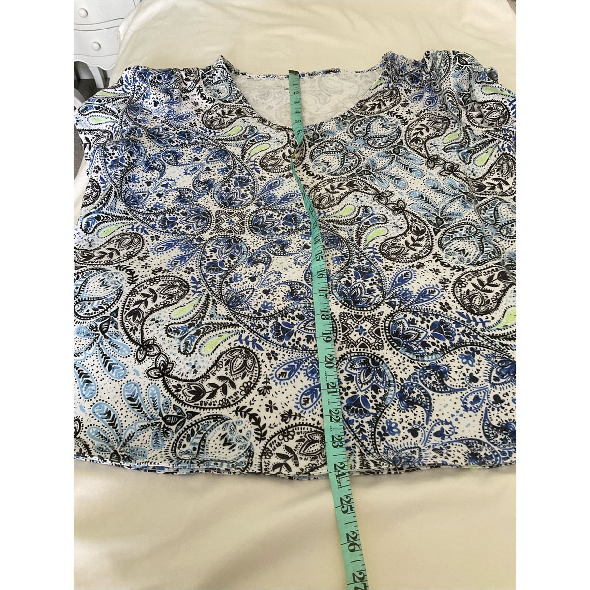 Talbots Blue and White Paisley V-Neck Short Sleeve Top