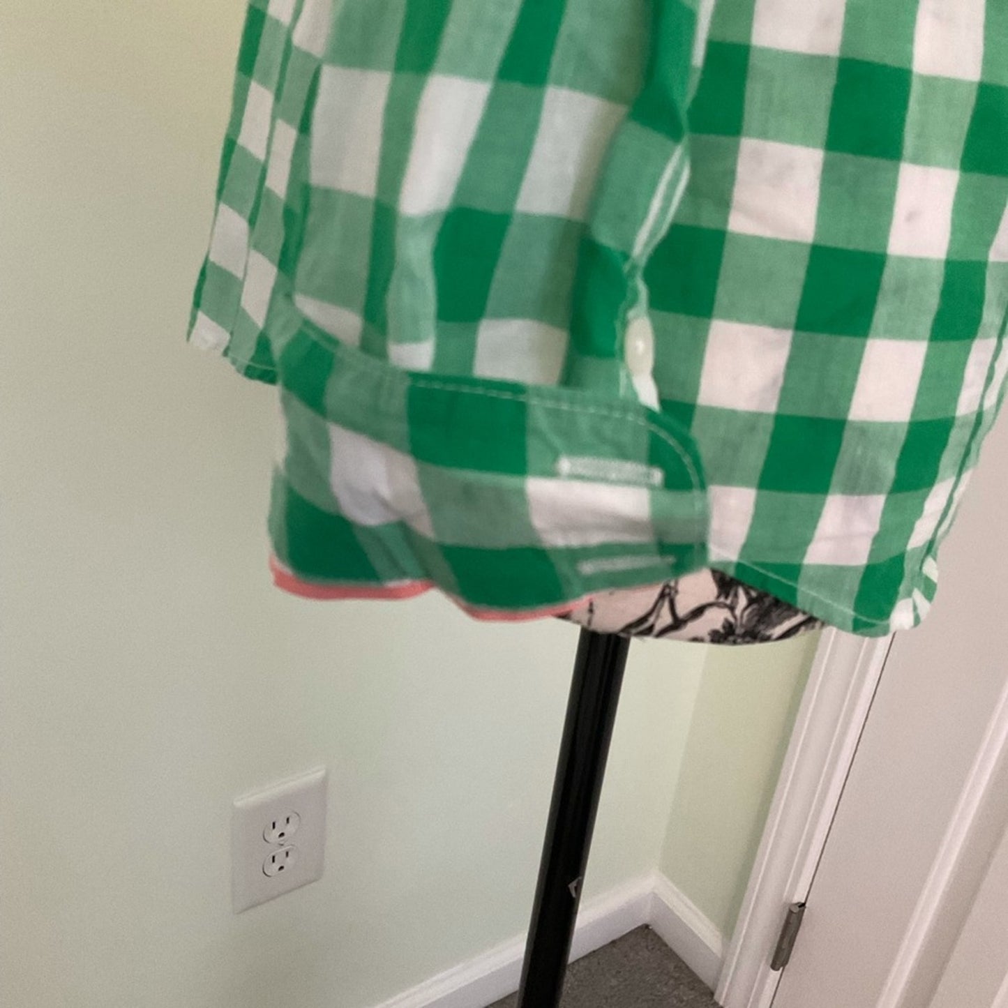 Crown & Ivy button down shirt