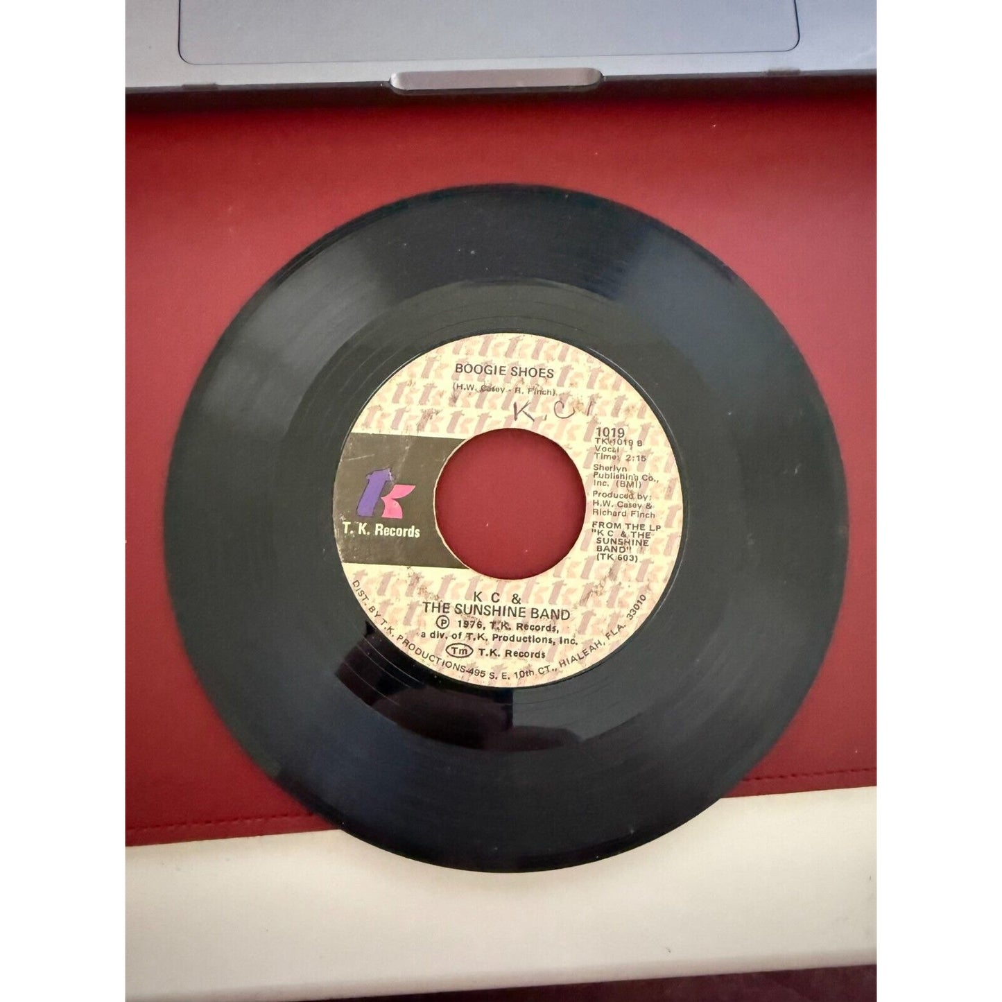 KC and the Sunshine Band Shake Your Booty / Boogie Shoes, 45 , TK Records 1019