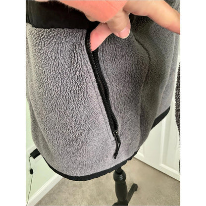 The North Face Retro Denali Jacket Gray & Black Medium