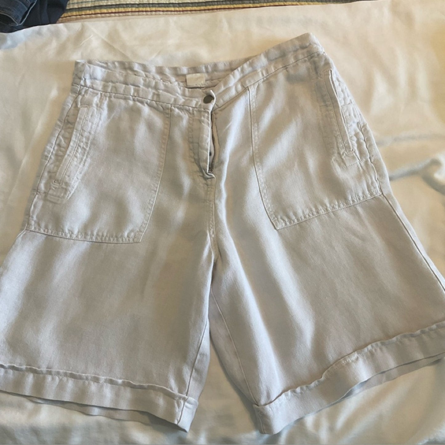 Poetry Cream Women's Shorts