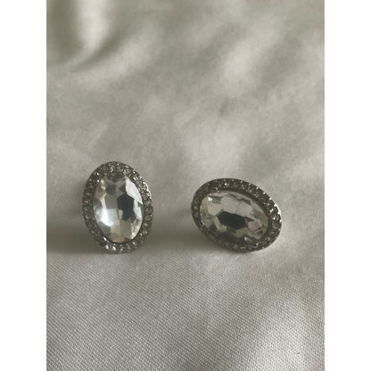 Vintage Oval Halo clear rhinestone clip on earrings