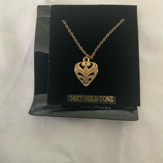 Vintage Gold Tone Heart Shape Necklage