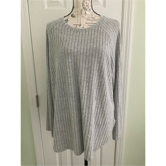 Ribbed Crewneck Sweater — Light Gray