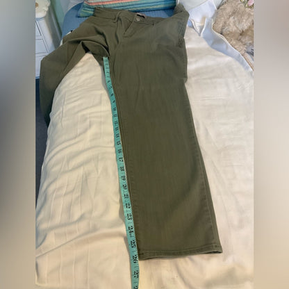 Chico's Olive Ankle Pants