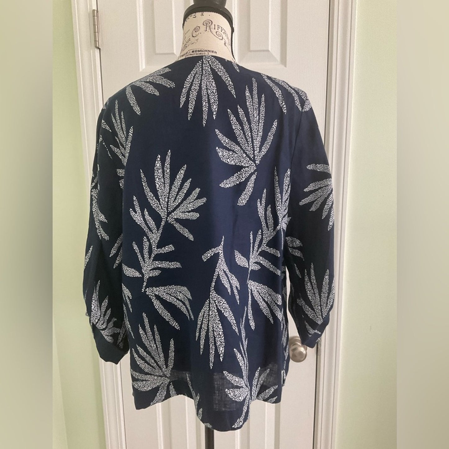 Charter Club Linen Navy Blue Leaf Print Blouse