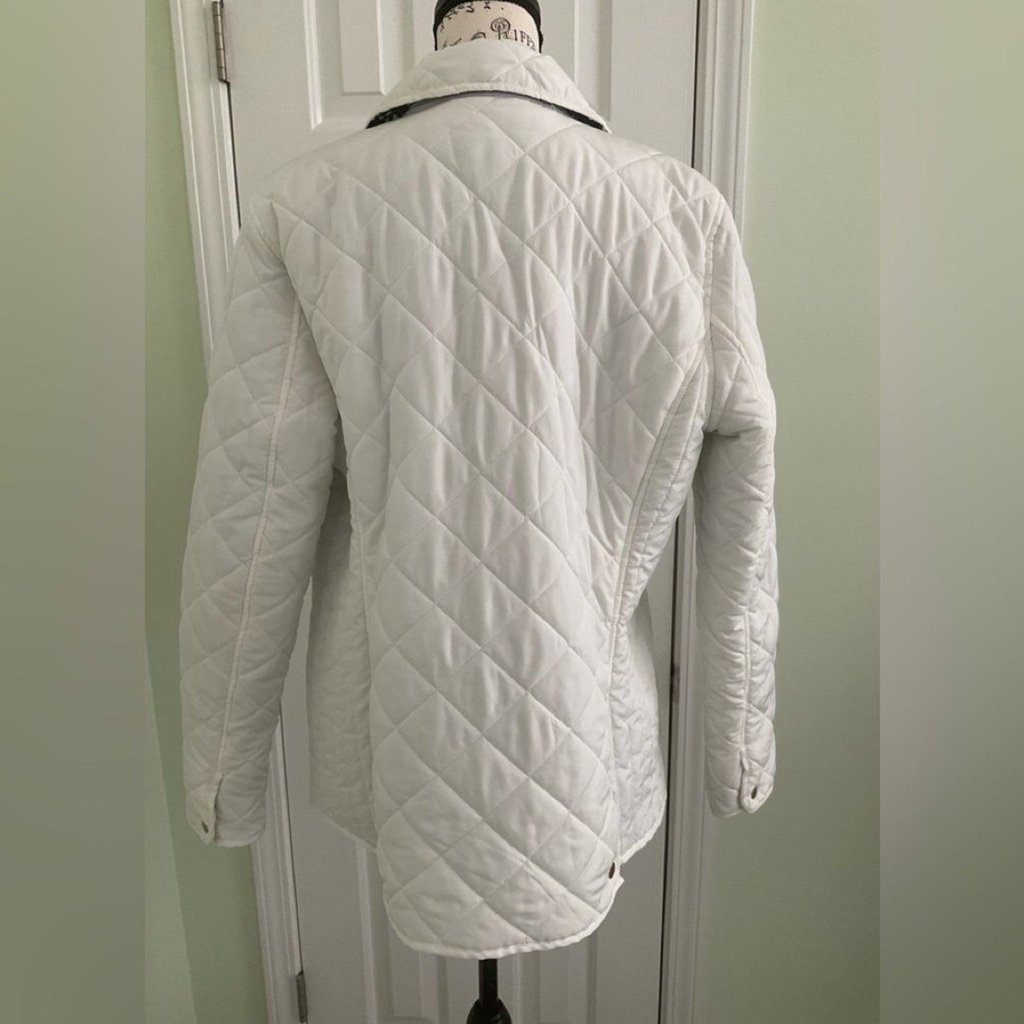 Crown & Ivy White Quilted Puffer Jacket
