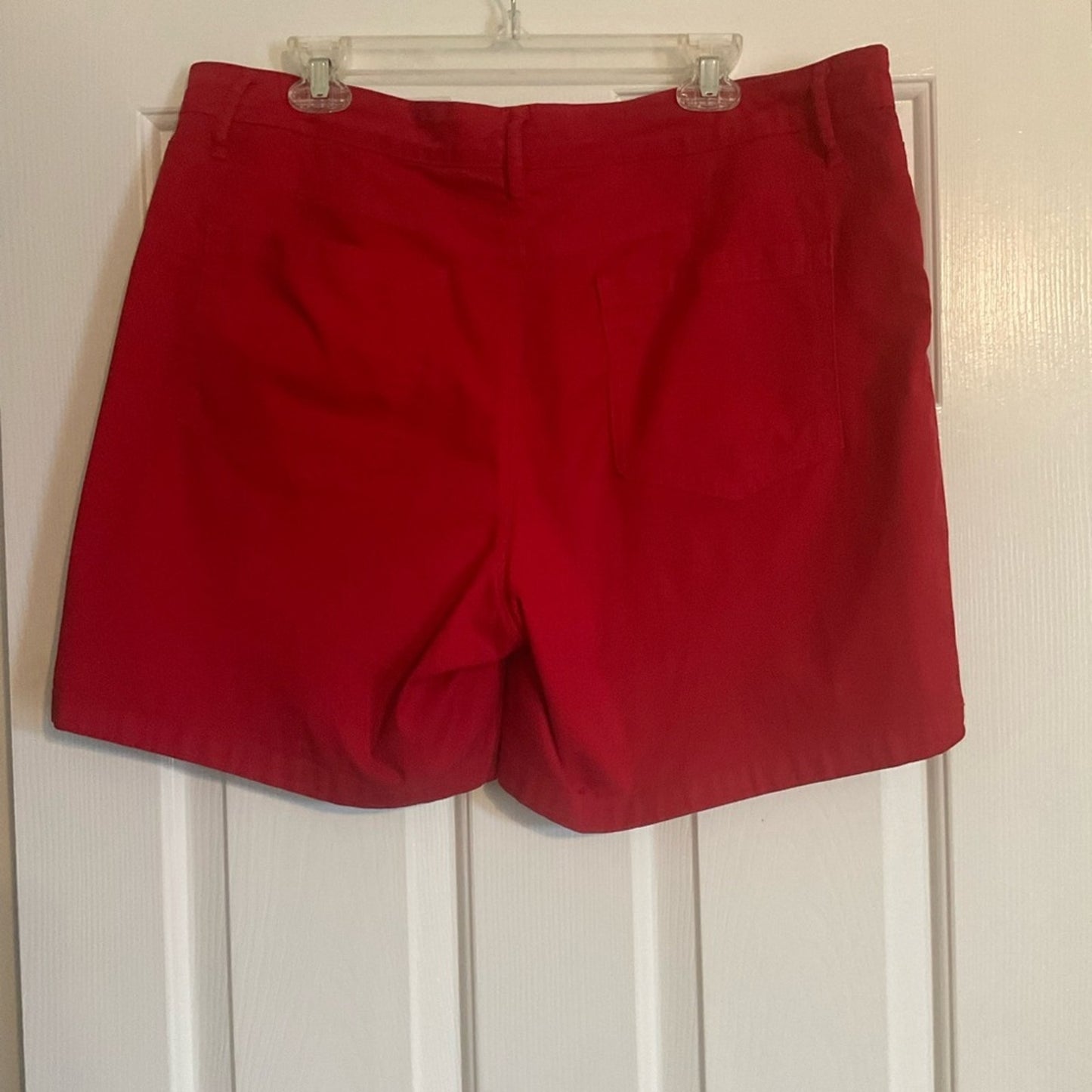 Bandolino Vibrant Red Women's Bermudas