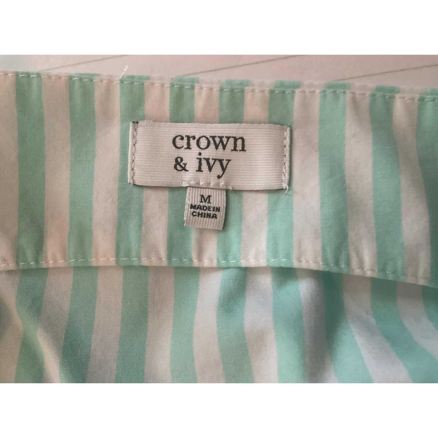 Crown & Ivy top