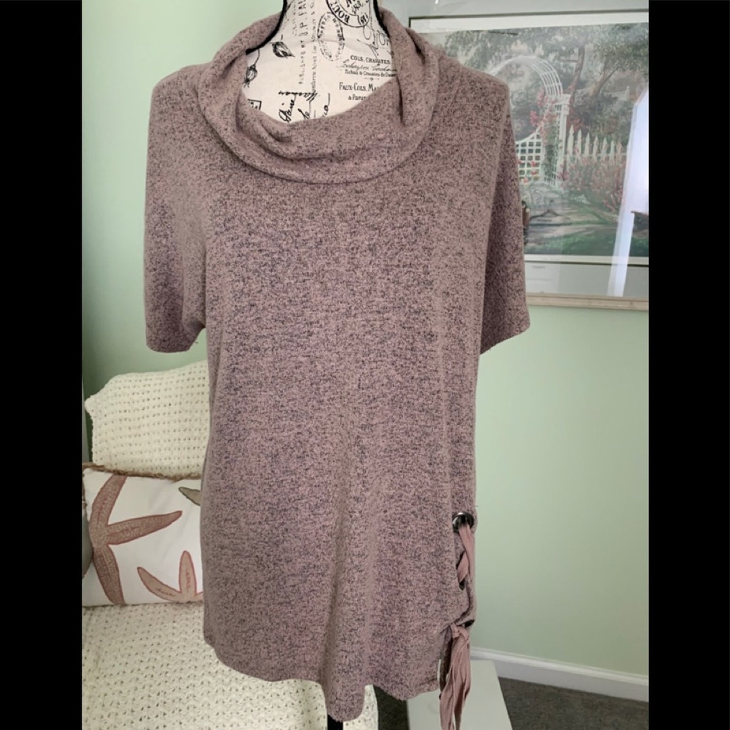 Signify Cowl Neck S/S sweater