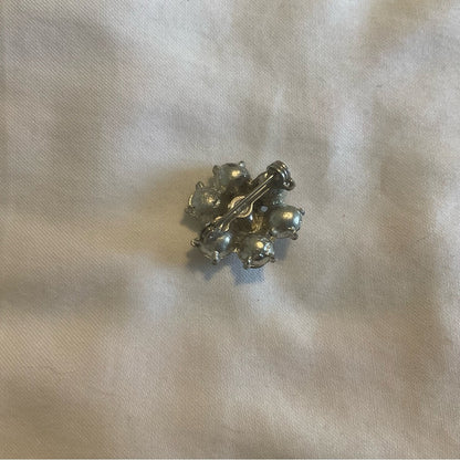 Vintage Clear Crystal Flower Brooch in Silver-Tone