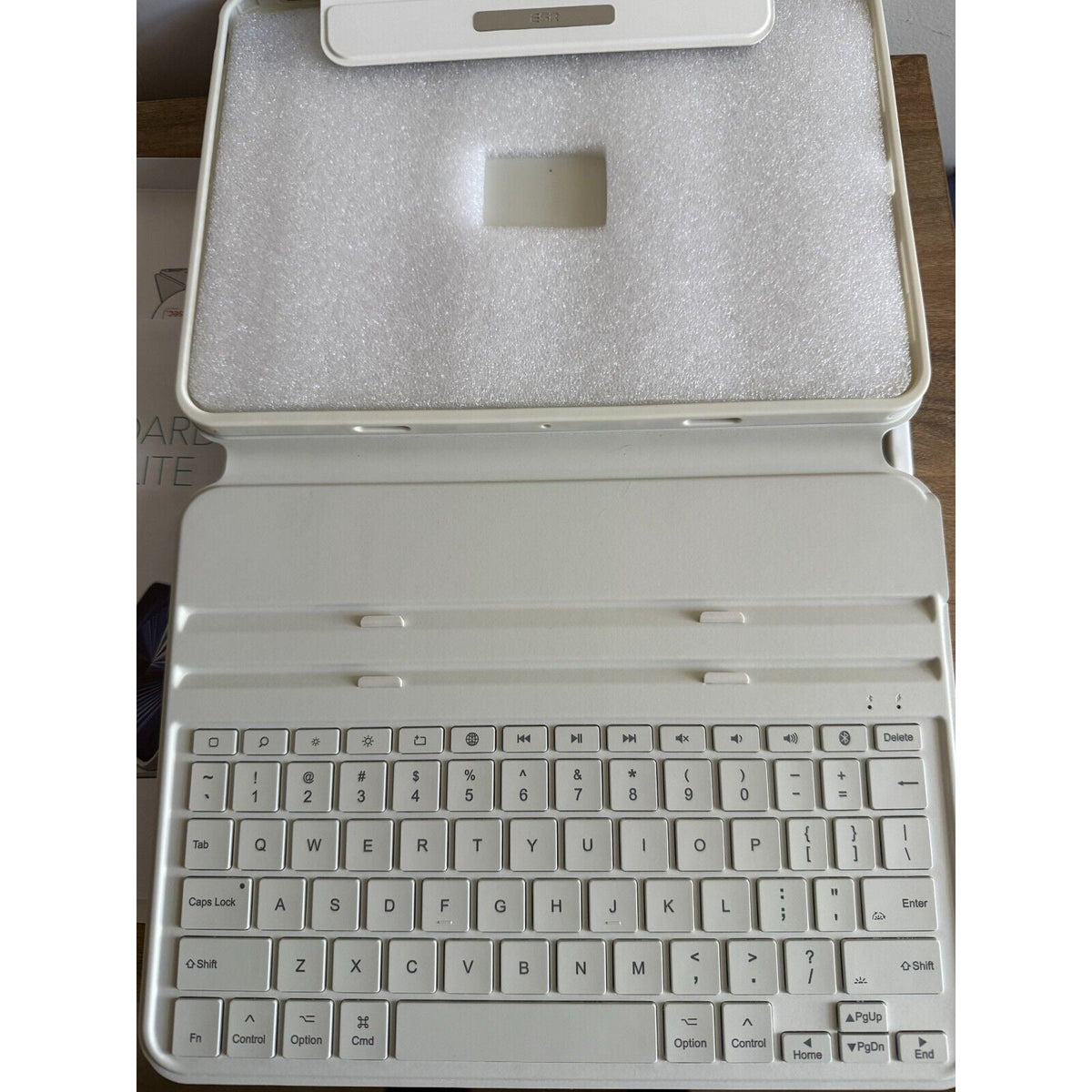 ESR Ascend Keyboard Case Lite, iPad Keyboard Case Compatible with iPad Pro 11/iP