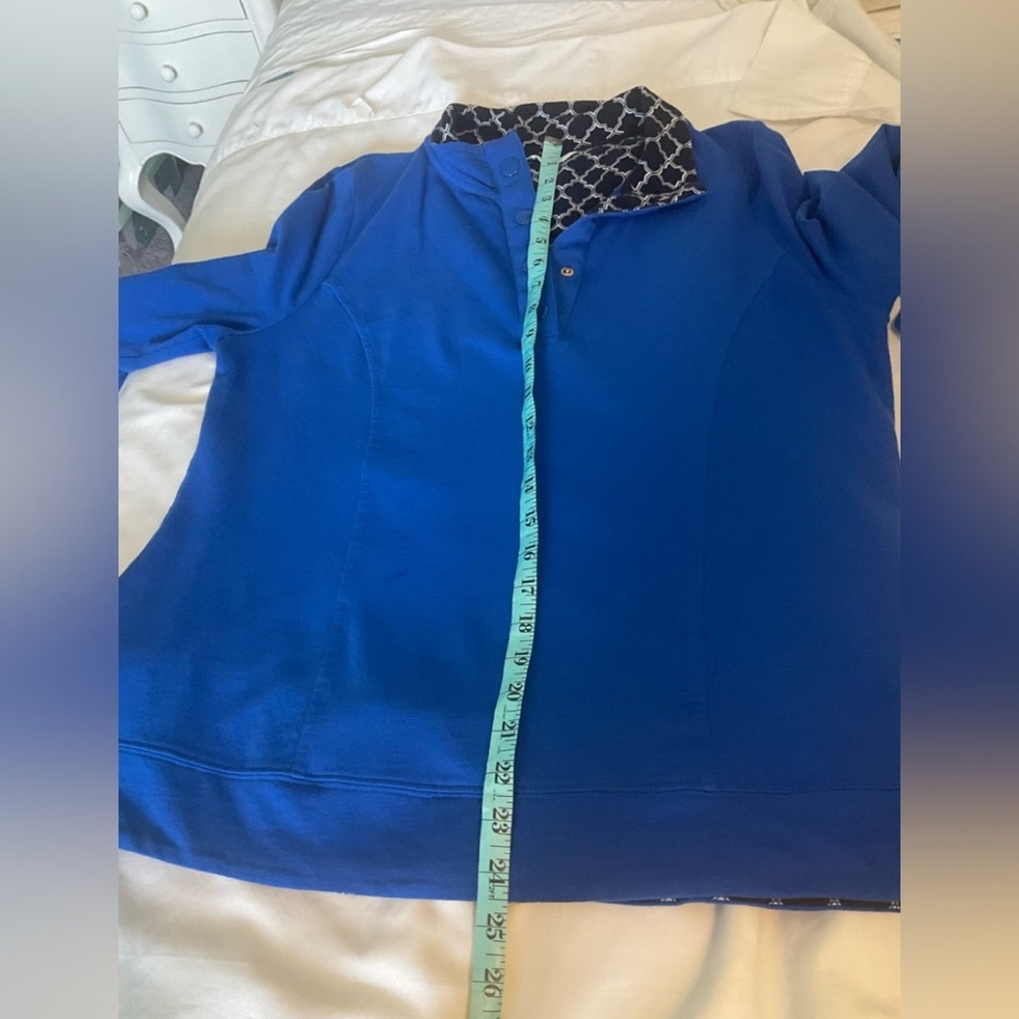 Crown & Ivy Women's Blue Long Sleeve Top
