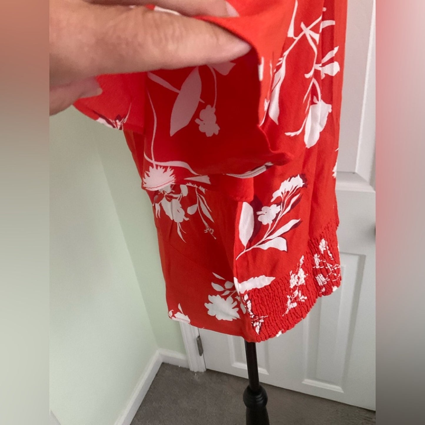 Ann Taylor Floral Red Women's Top
