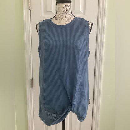 Elegant Blue Textured Women's Tank Top