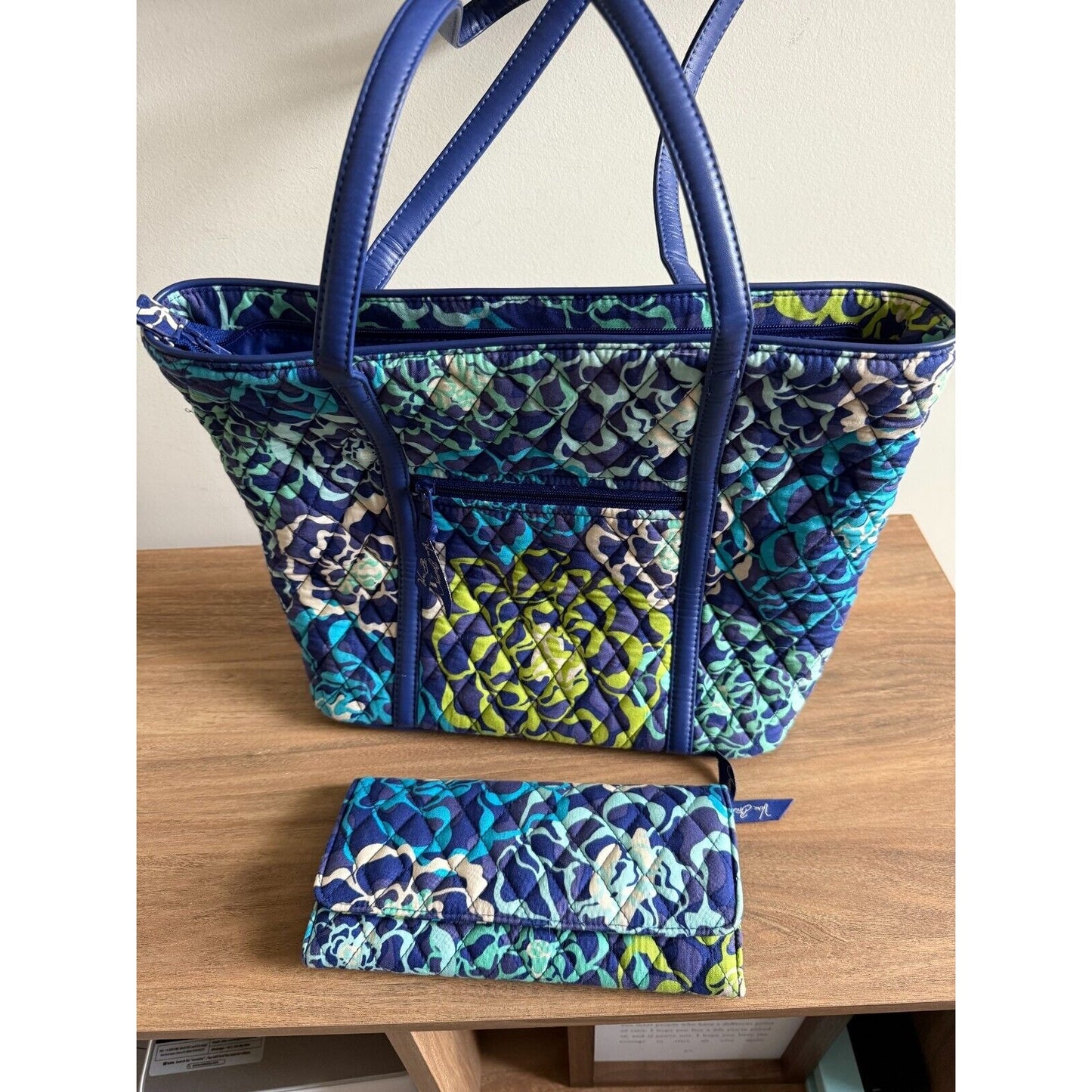 Vera Bradley Trim Vera Katalina Tote Quilted Pattern Leather Multicolor w/wallet