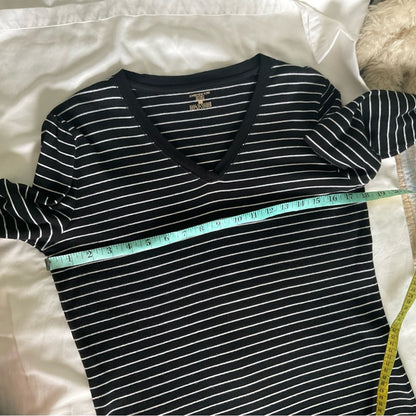 Jones New York Black and White Striped Long Sleeve Top