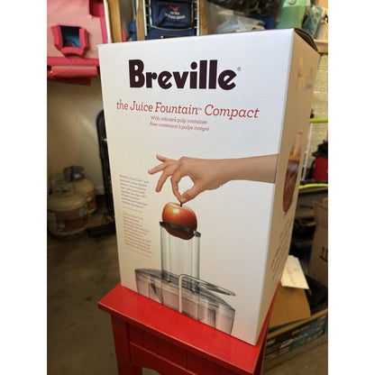 Breville The Juice Fountain Compact w/onboard Pulp Container BJE200XL NEW
