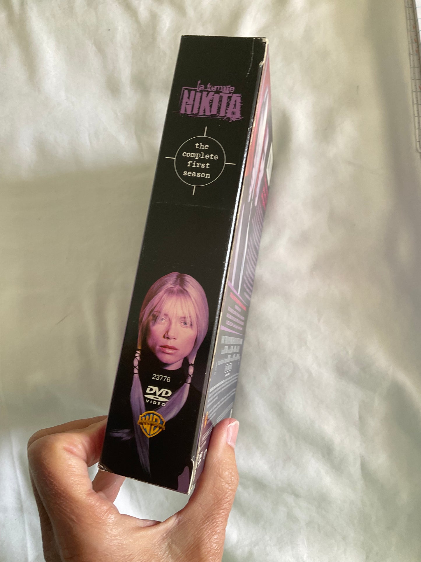 La Femme Nikita: The Complete First Season DVD - open
