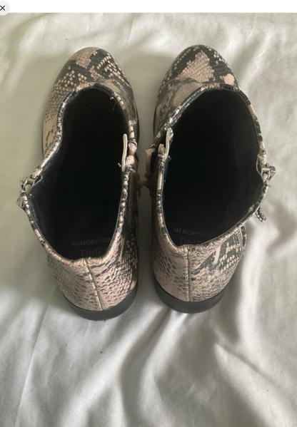 Time and Tru Snake-Print Ankle Booties in Beige and Black Good