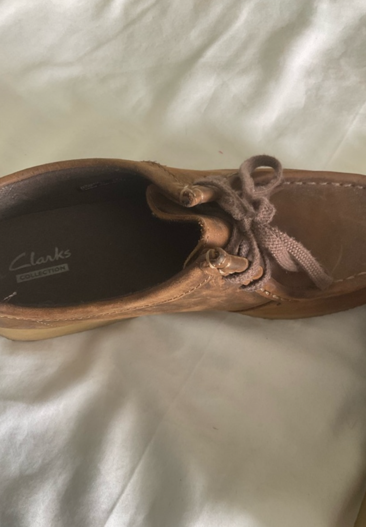 Clarks women’s Tan Suede Moc-Toe Lace Loafers