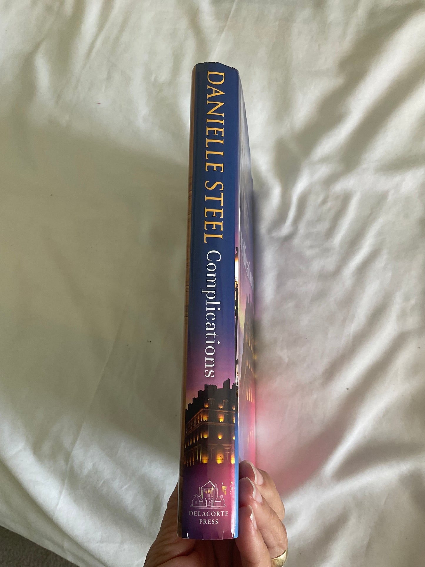Complications: A Novel HARDCOVER 2021 by Danielle Steel. VG Box 287