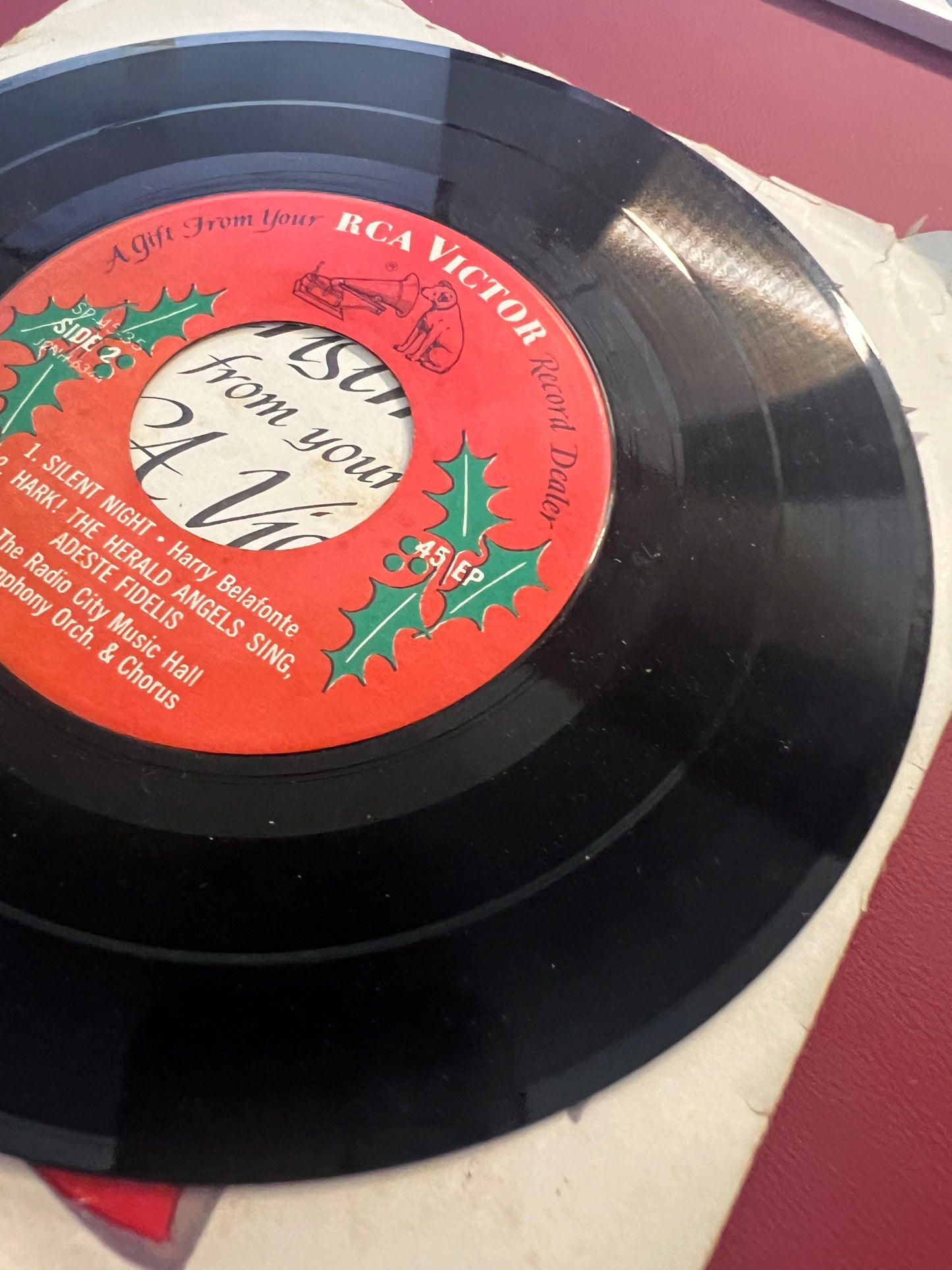 Merry Christmas from your RCA Victor Record Dealer  7" 45  VARIOUS