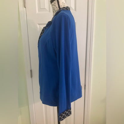 Crown & Ivy Women's Blue Long Sleeve Top