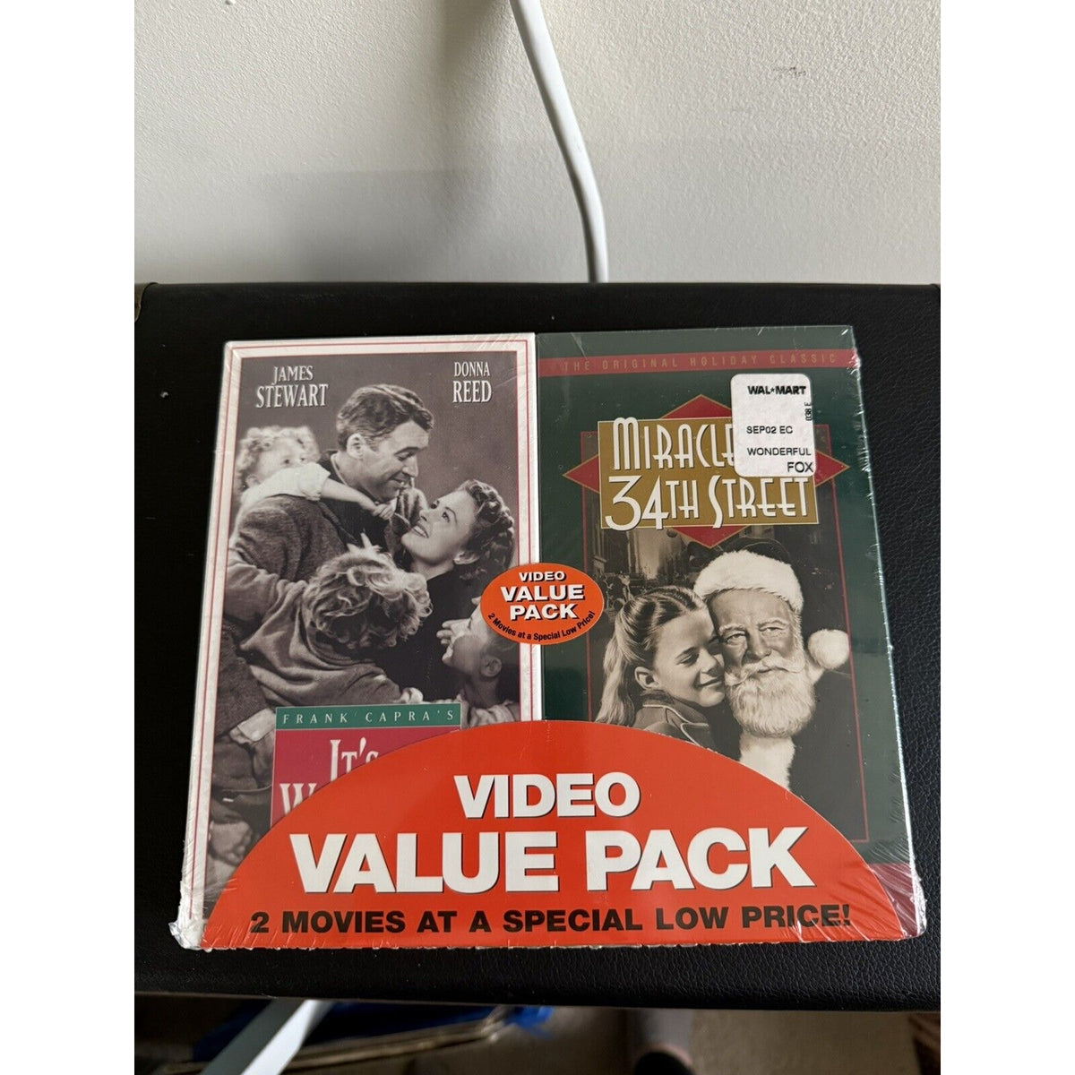It's A Wonderful Life And Miracle On 34th Street Vhs Value Pack
