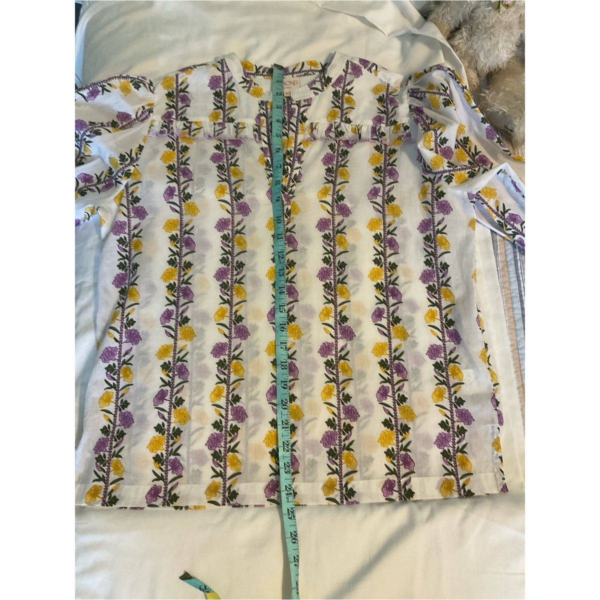 BEYOND by Vera White Floral Ruffle-Trim Blouse in Purple & Yellow