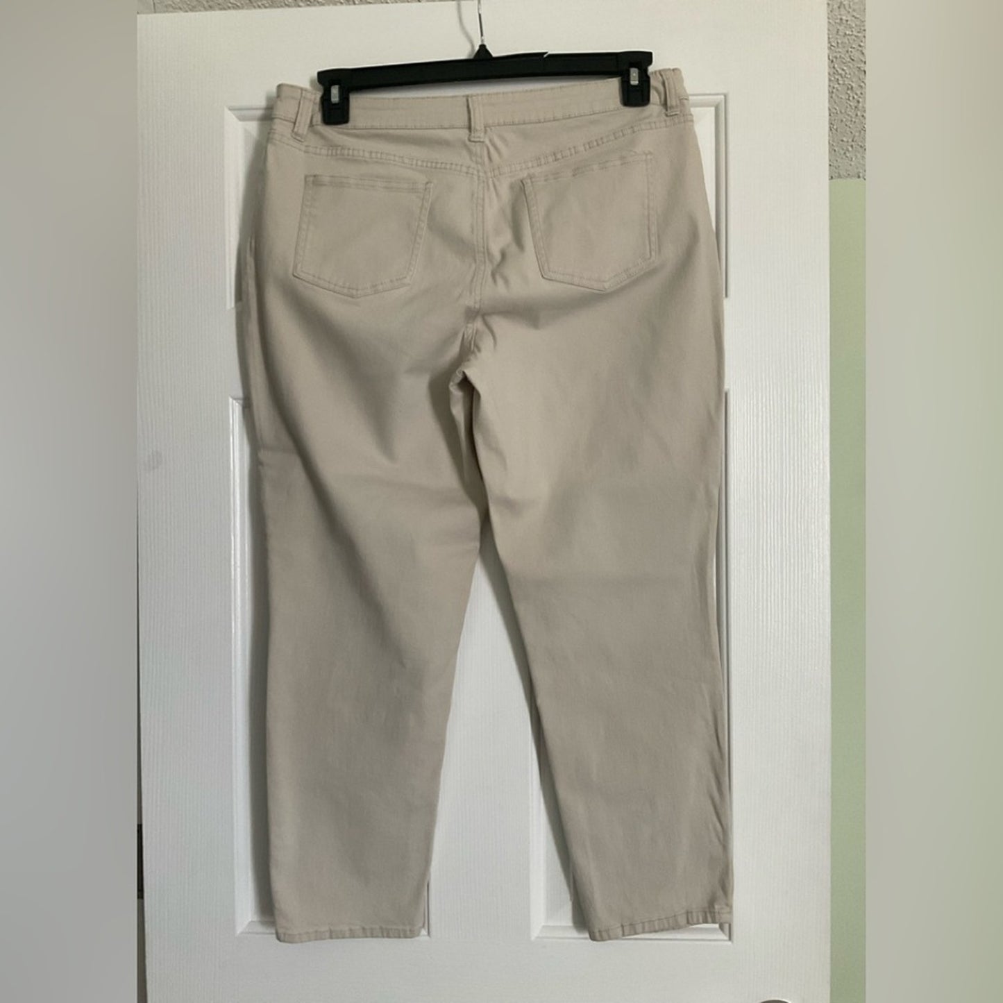 Crown & Ivy Women's Skinny Jeans - Cream