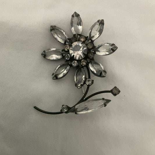 Vintage Elegant Crystal rhinestone Japanned enamel Flower Brooch
