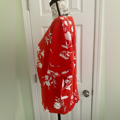 Ann Taylor Floral Red Women's Top