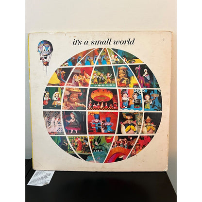 Walt Disney Presents: It's A Small World. 1964. Vinyl LP Record w/ Book. 3925.