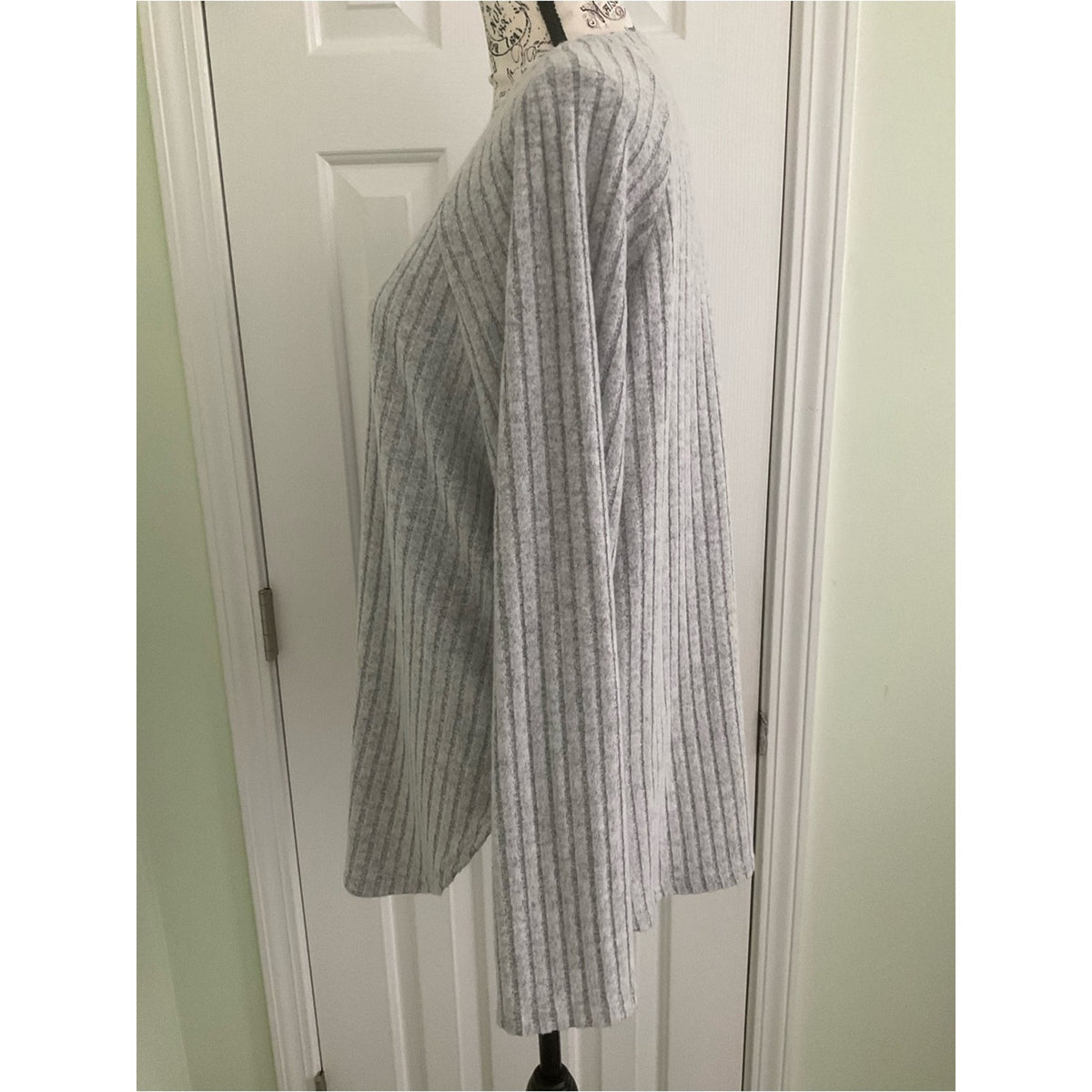 Ribbed Crewneck Sweater — Light Gray