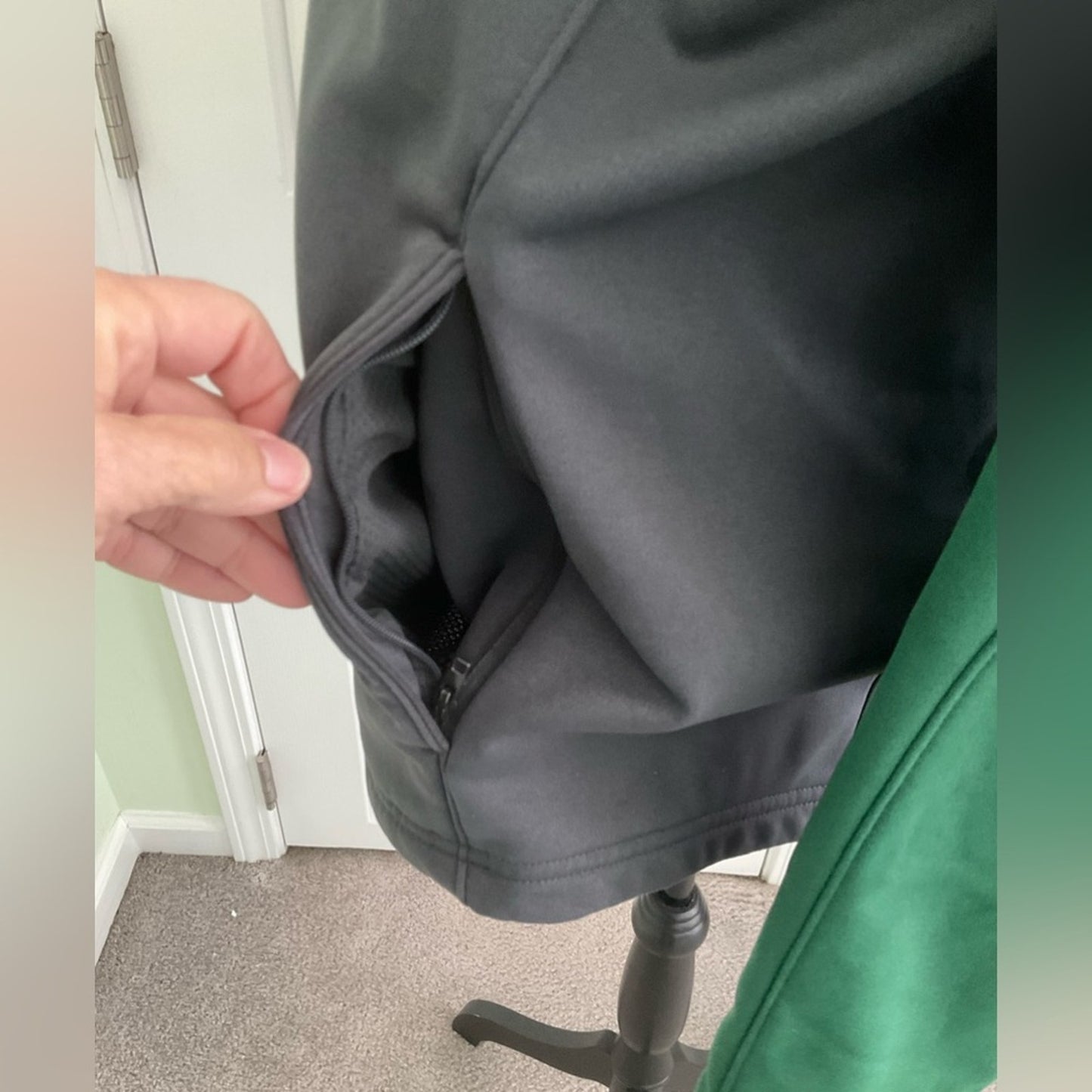 Nike Gray and Green Crewneck with Eagle Emblem