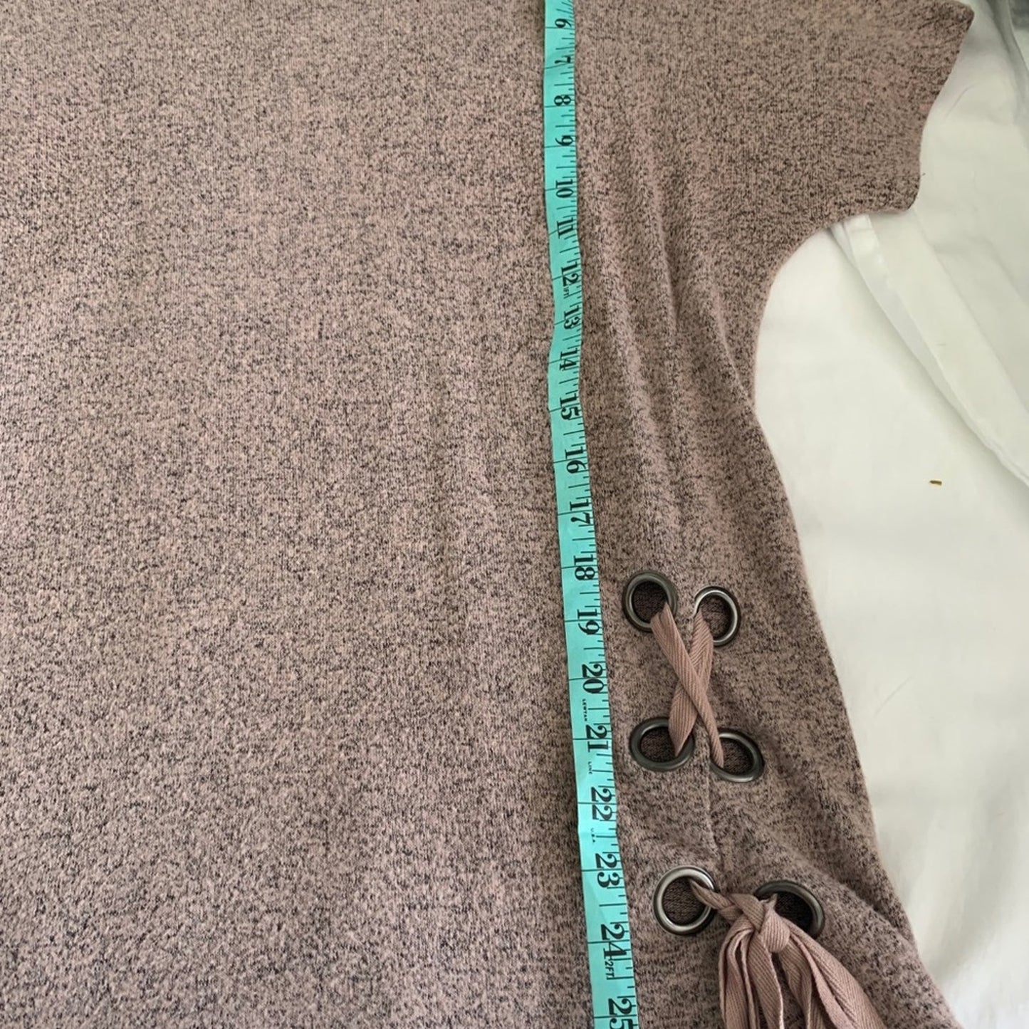Signify Cowl Neck S/S sweater