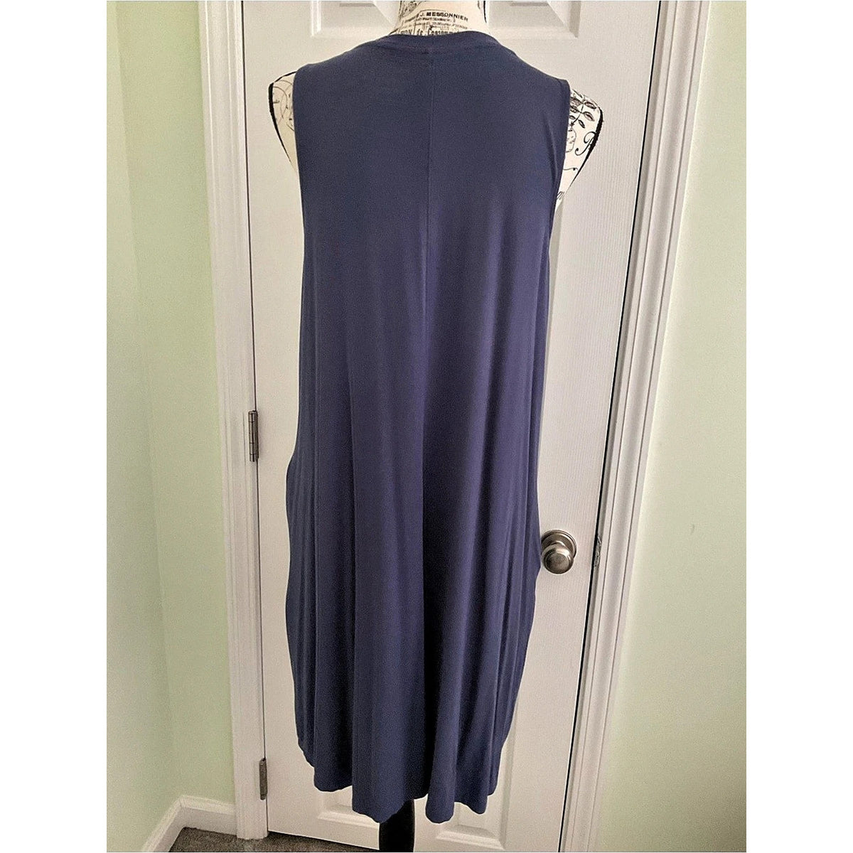 Time and Tru women’s Blue Midi Dress