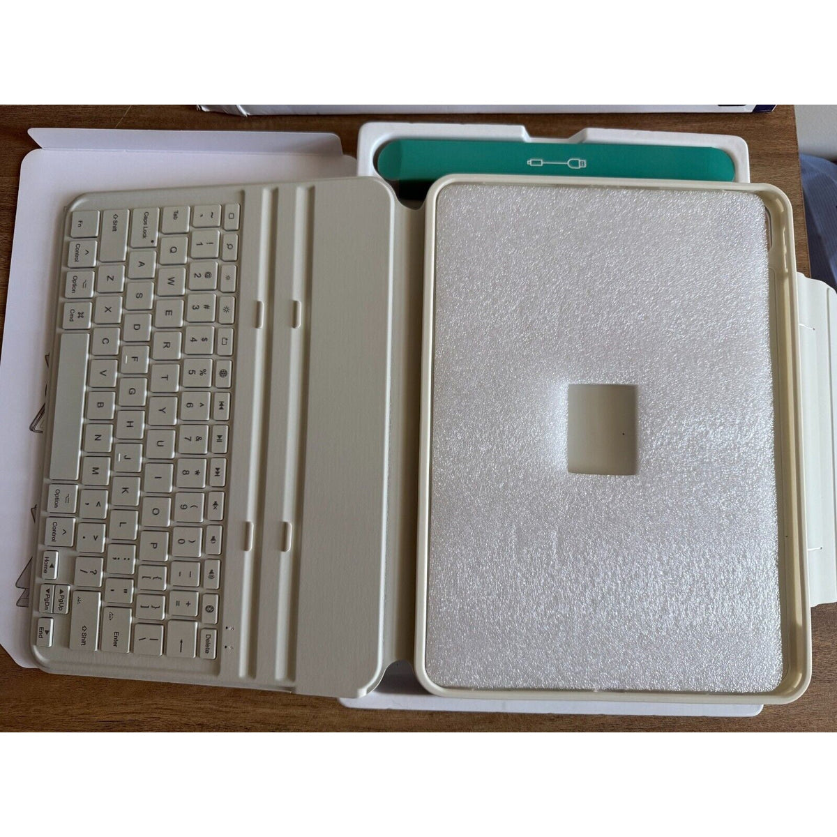 ESR Ascend Keyboard Case Lite, iPad Keyboard Case Compatible with iPad Pro 11/iP