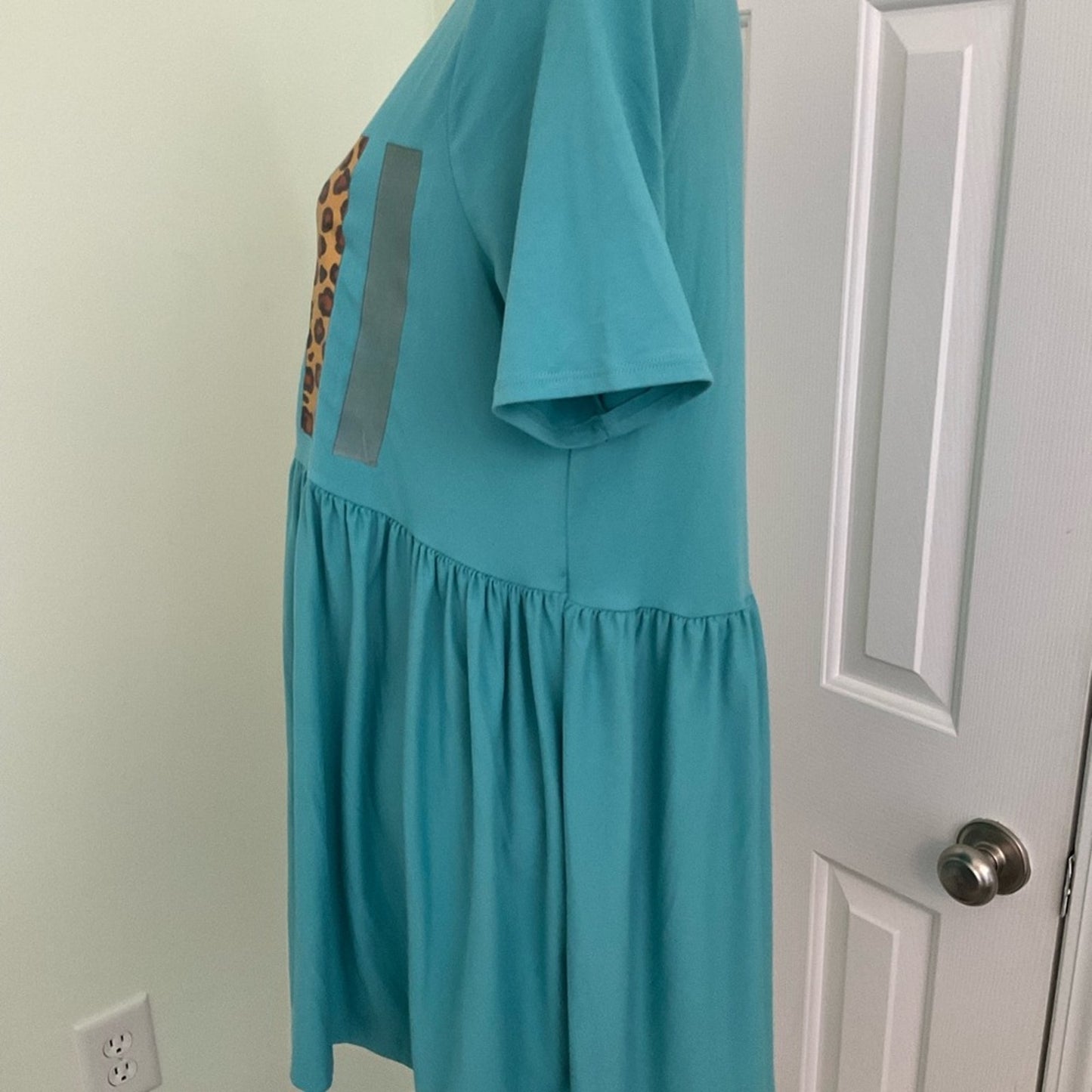 Zenana long Tunic top with scoop neck in blue - Mimi