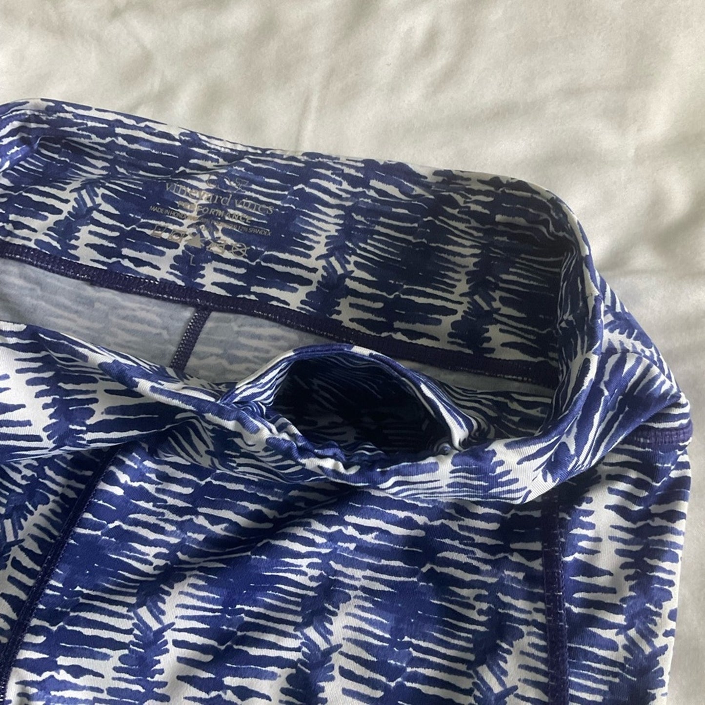 Vineyard Vines Blue and White Patterned Yoga/athletic Pants