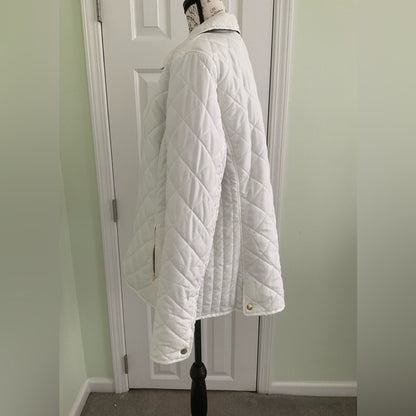 Crown & Ivy White Quilted Puffer Jacket