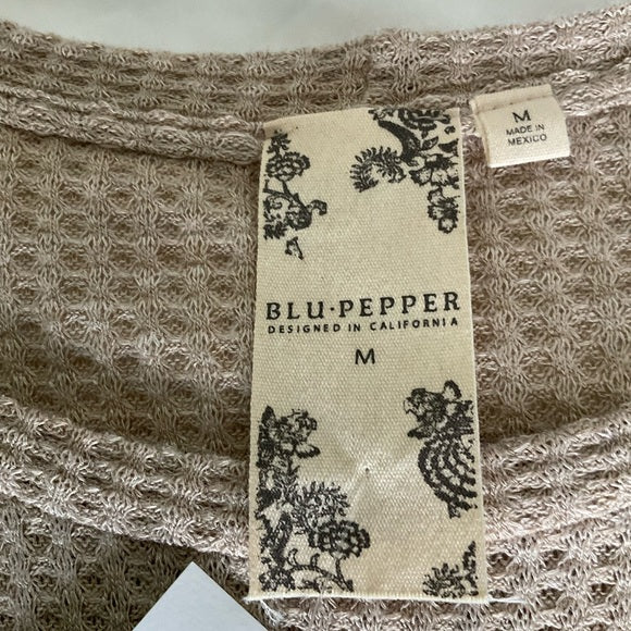 Blu Pepper top