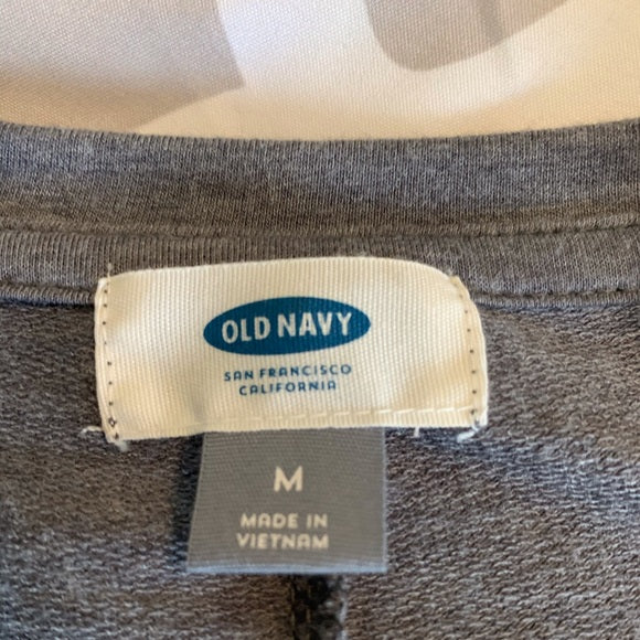 Old Navy Long sleeve t-shirt