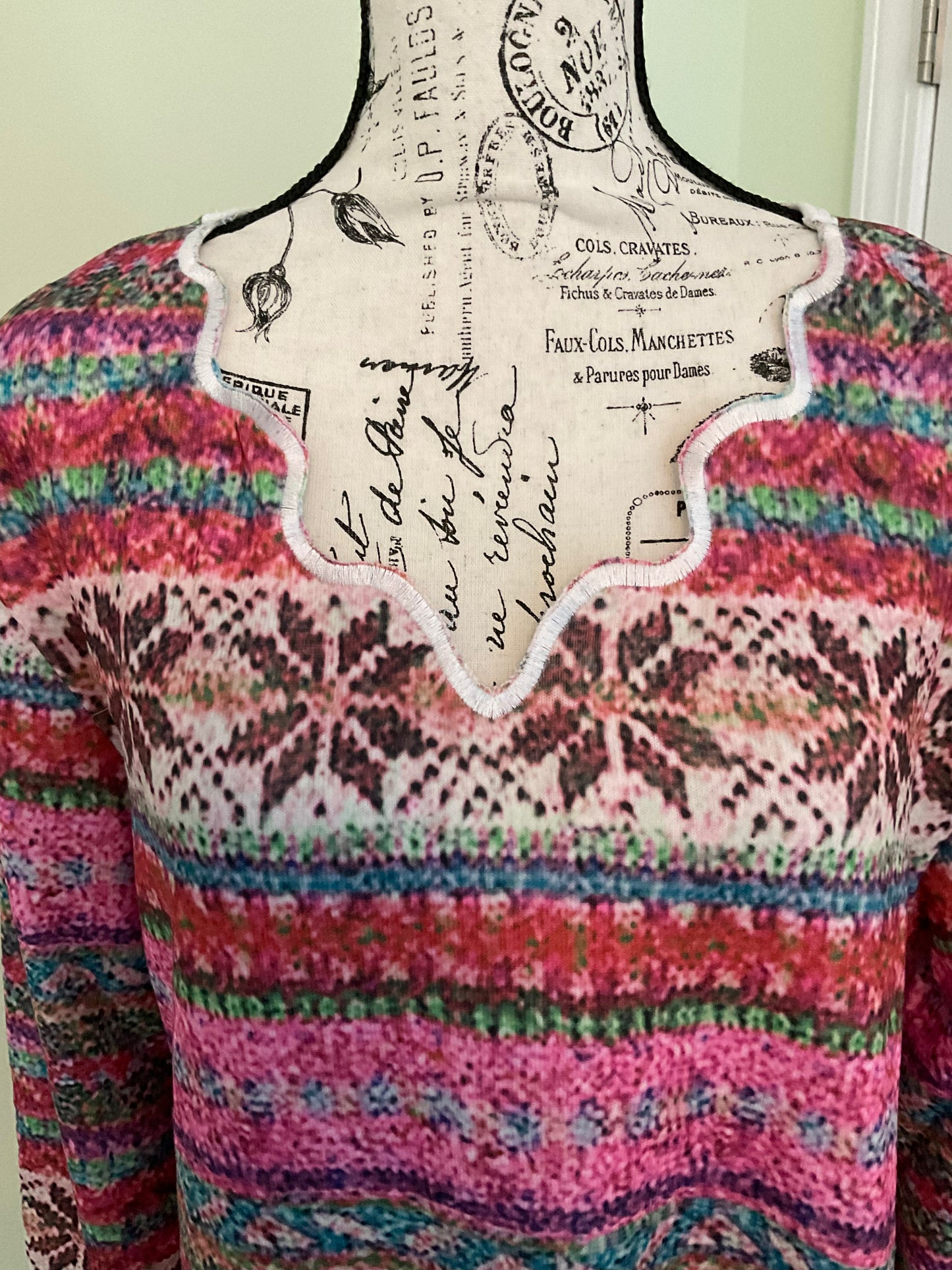 Unbranded Long Sleeve Top